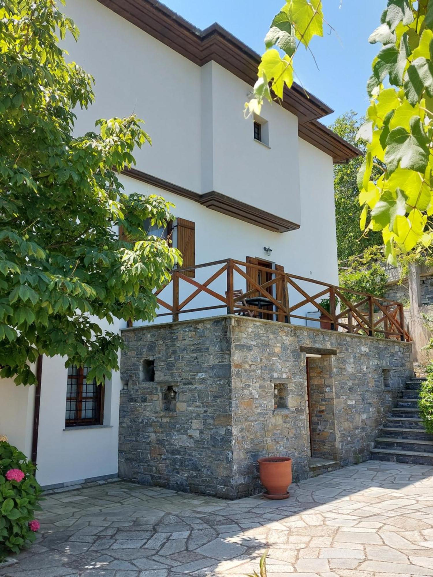 θαλλώ Luxurious Villa *